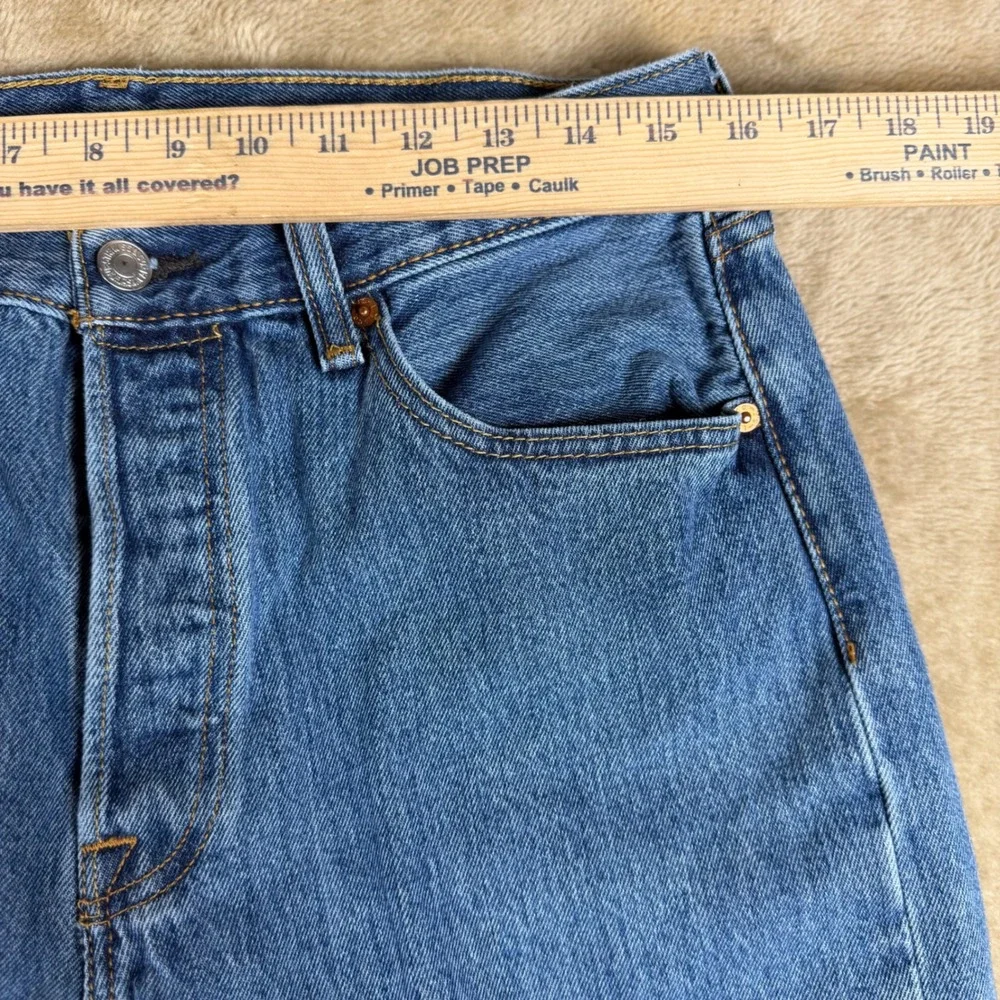 Levis 501 Original Fit Mens Medium Wash Straight Leg Denim Jeans W33 L32